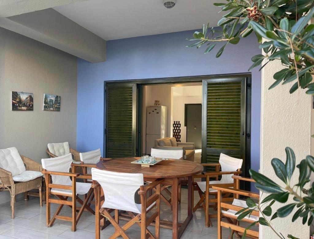 Stay At Beachfront Villa Lilia In Pefkohori, Halkidiki For A Dreamy Vacation ภายนอก รูปภาพ